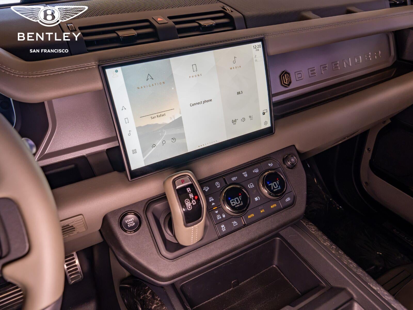 2025 Land Rover Defender URBAN OCTA Edition One