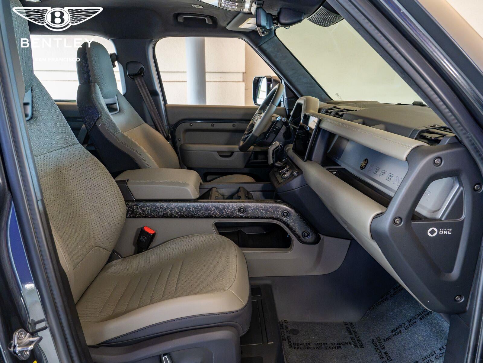 2025 Land Rover Defender URBAN OCTA Edition One