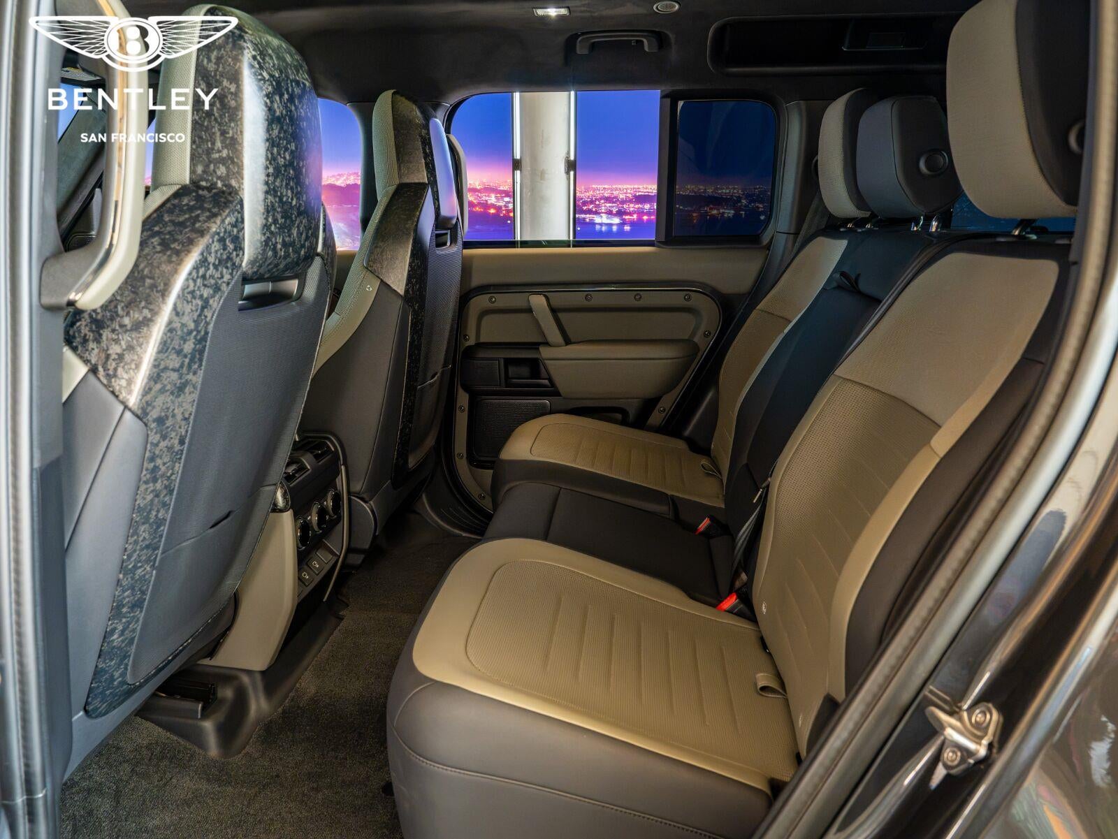 2025 Land Rover Defender URBAN OCTA Edition One