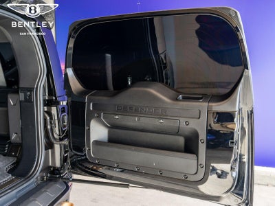 2025 Land Rover Defender URBAN OCTA Edition One