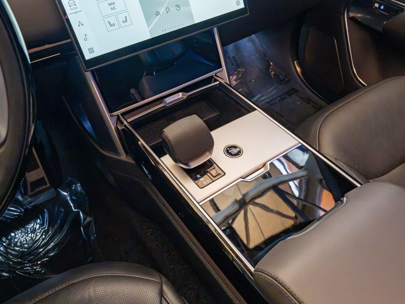 2025 Land Rover Range Rover Autobiography
