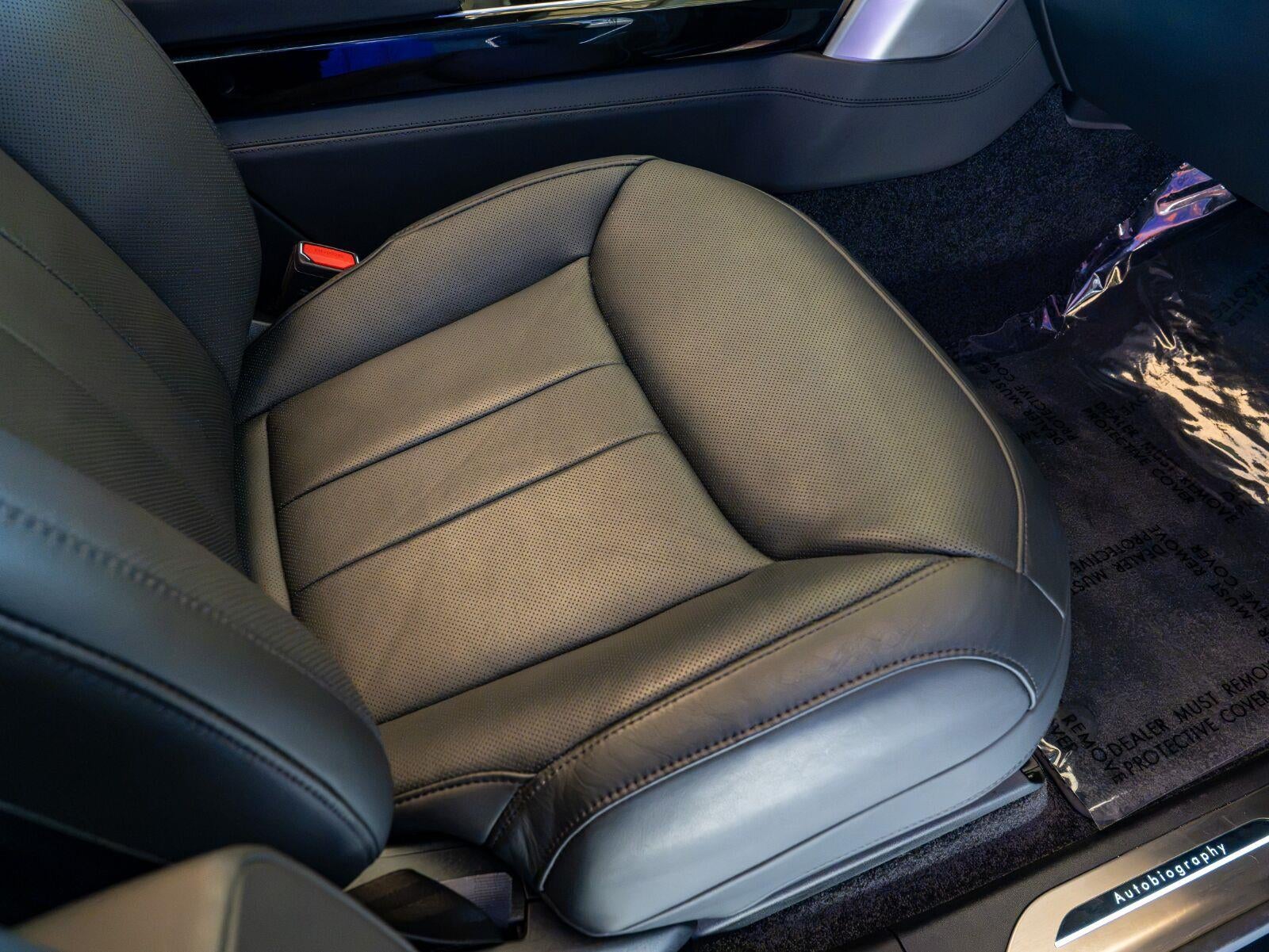 2025 Land Rover Range Rover Autobiography