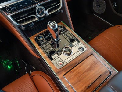 2026 Bentley Flying Spur V8