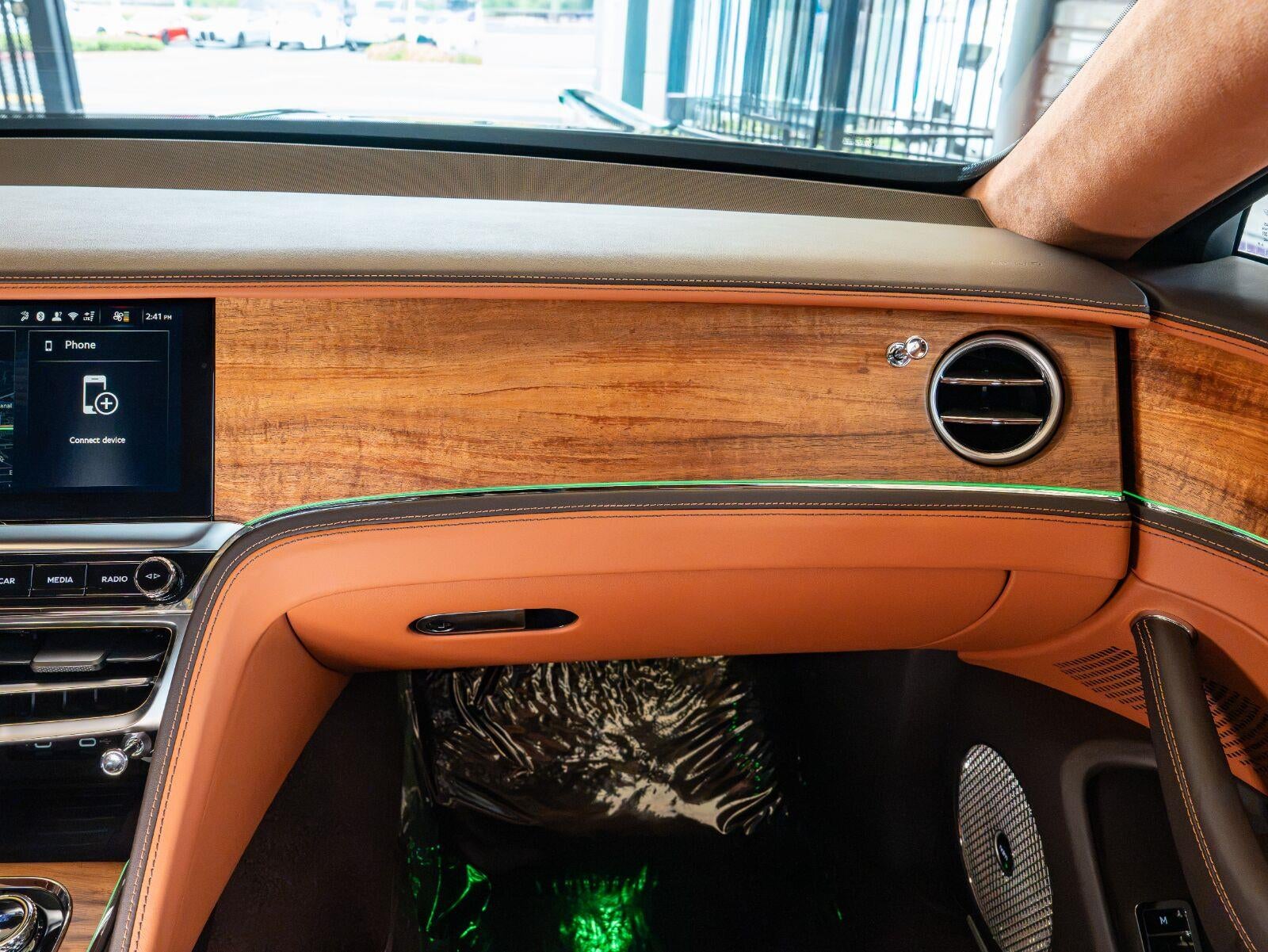 2026 Bentley Flying Spur V8
