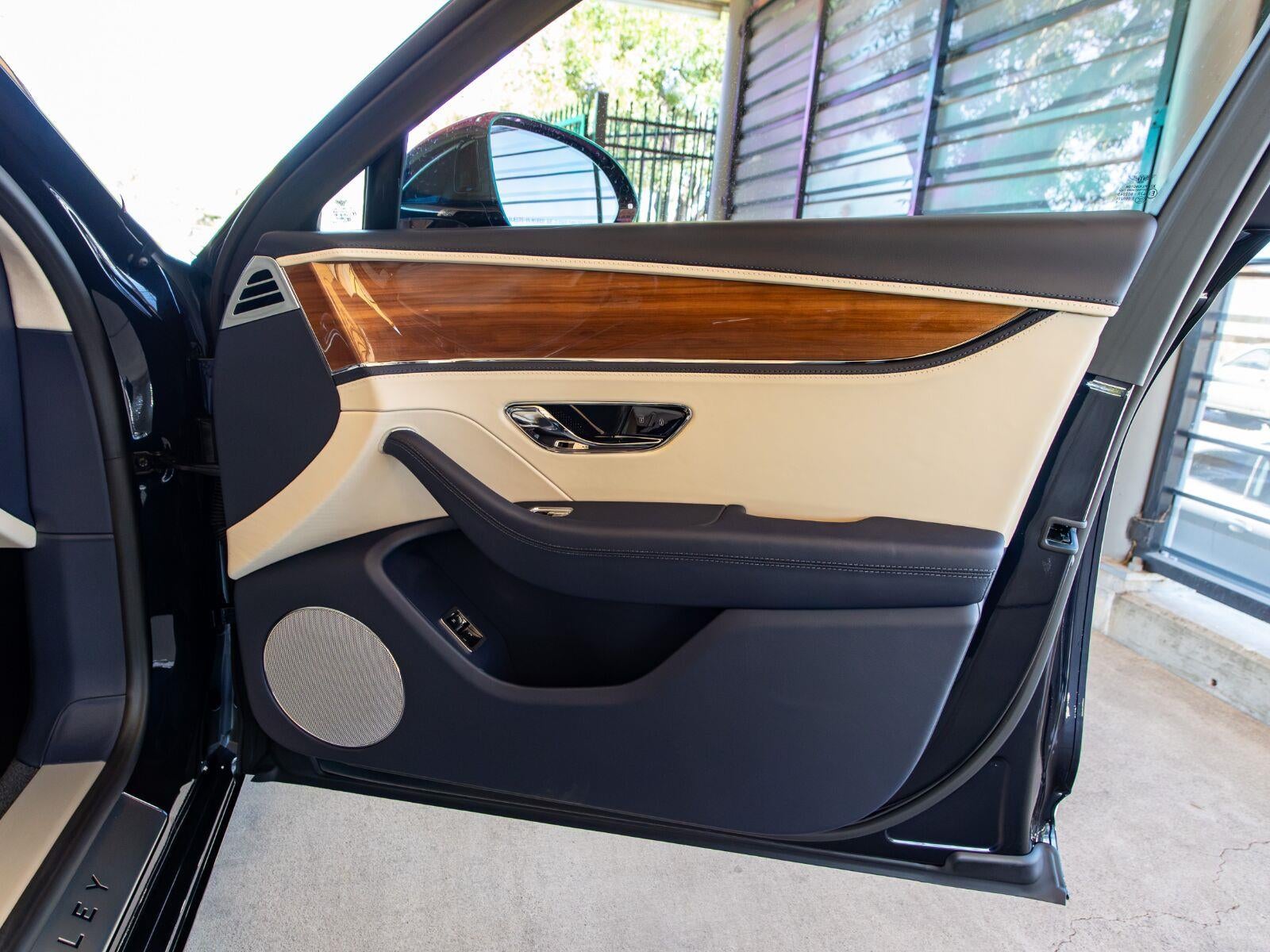 2026 Bentley Flying Spur Base