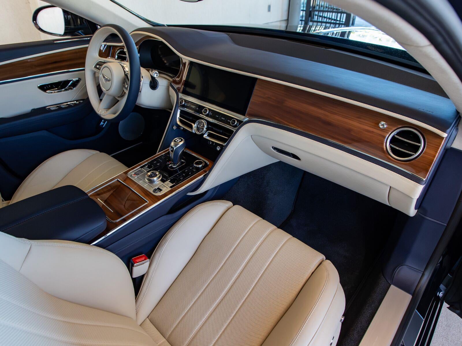 2026 Bentley Flying Spur Base