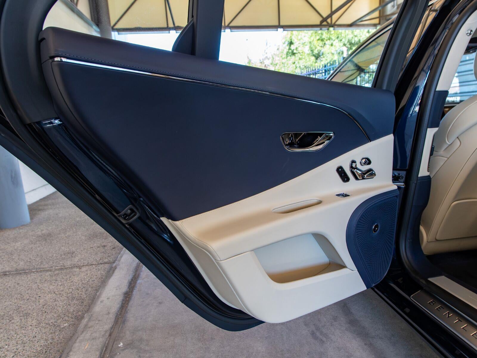 2026 Bentley Flying Spur Base