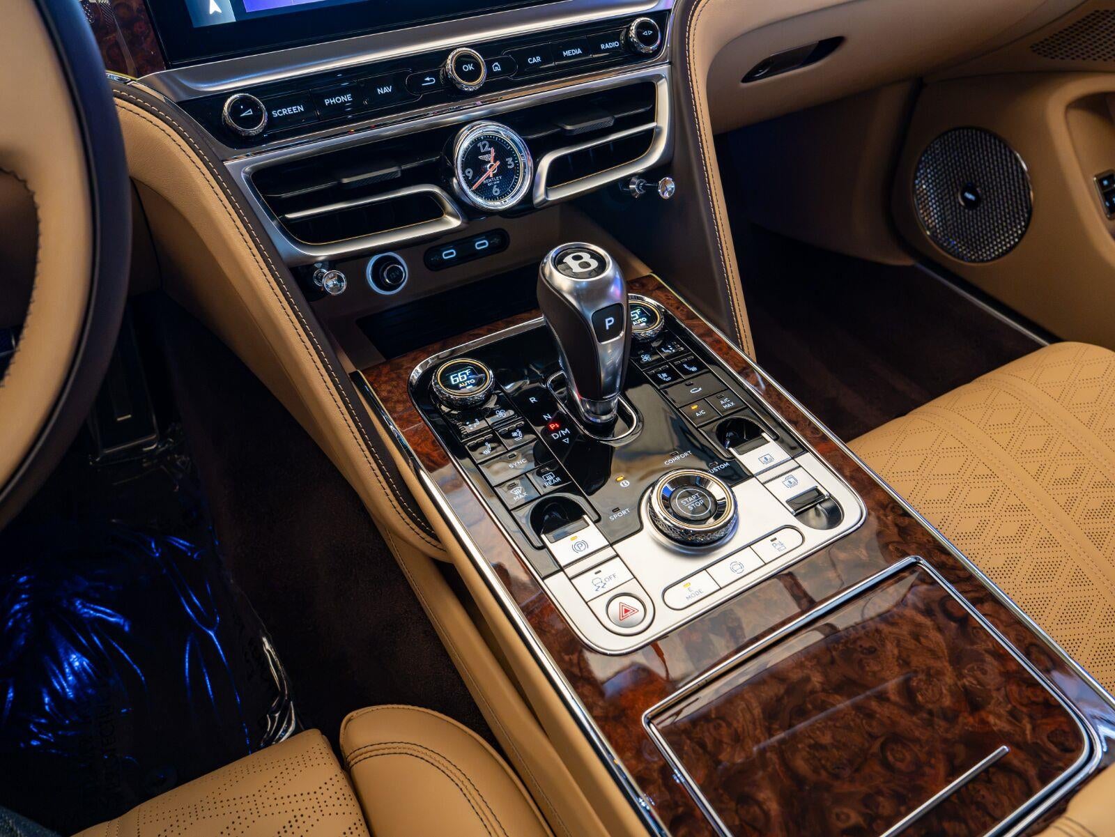 2025 Bentley Flying Spur Speed