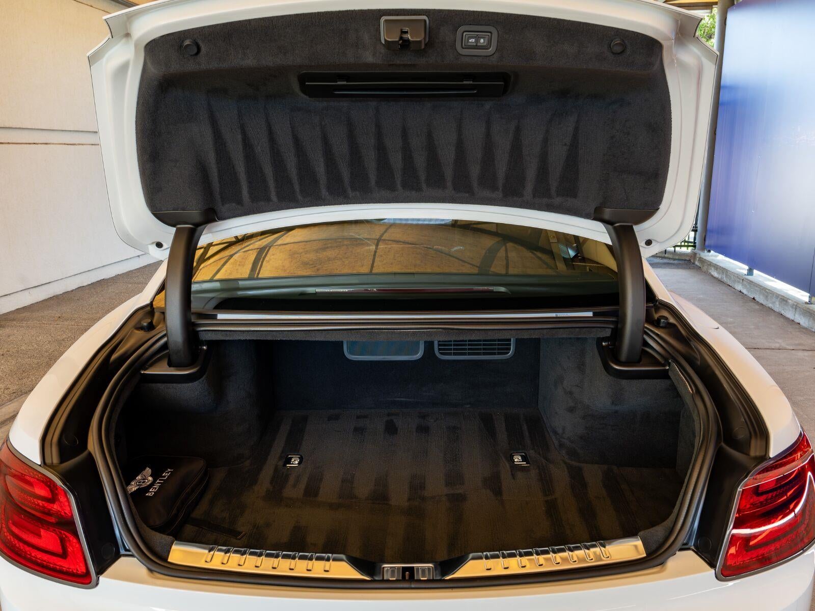 2025 Bentley Flying Spur Speed