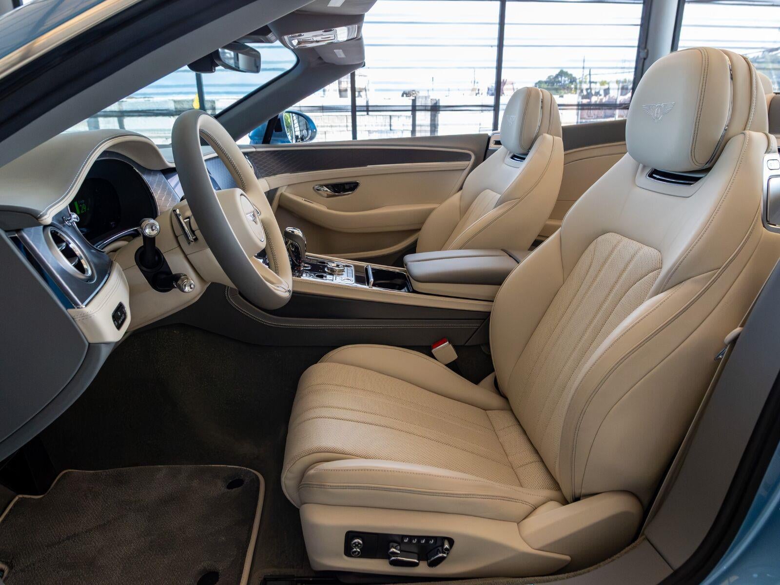2026 Bentley Continental GTC Base - Photo 10