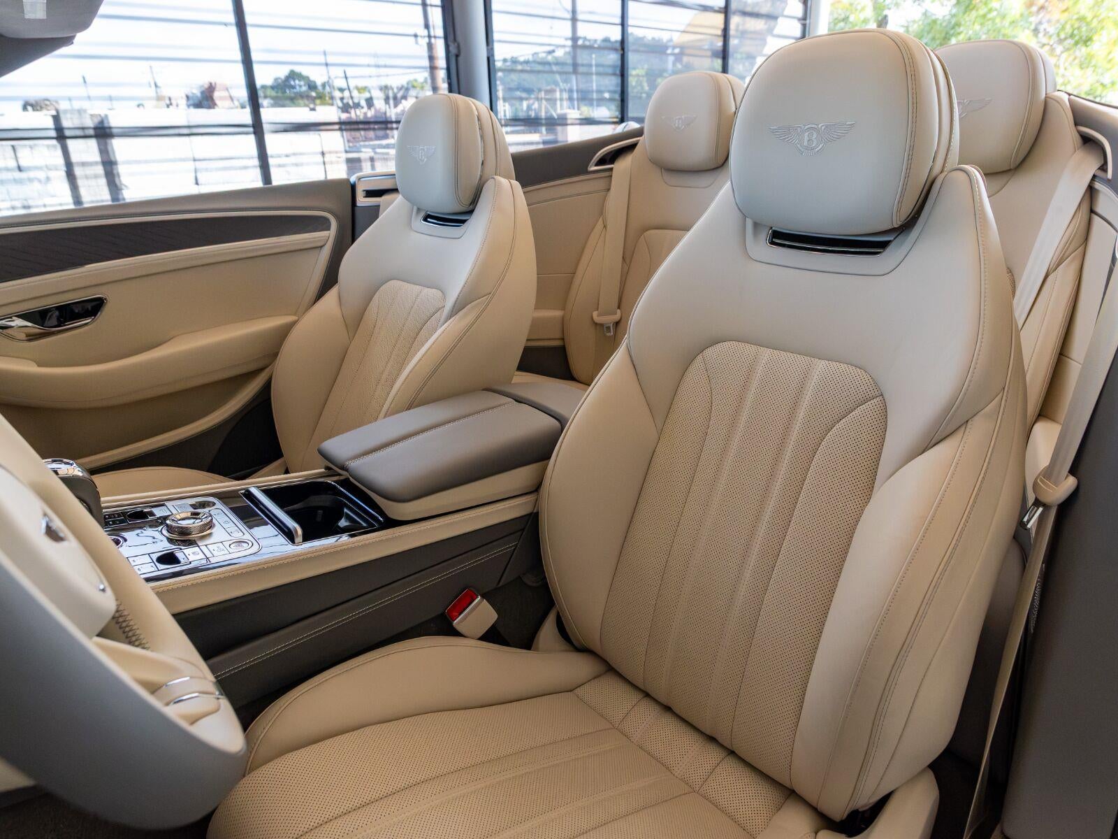 2026 Bentley Continental GTC Base - Photo 11