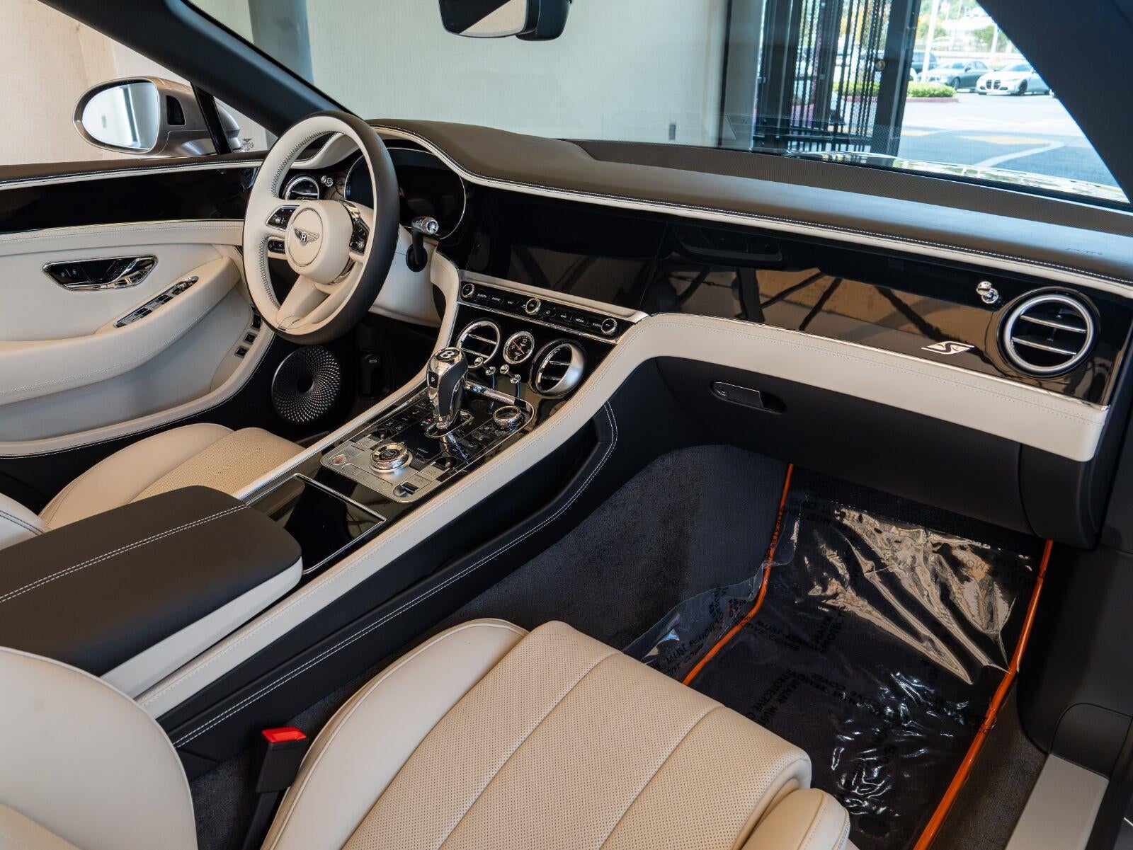 2026 Bentley Continental GT V8