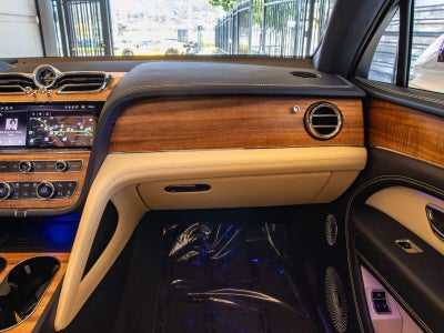 2026 Bentley Bentayga V8
