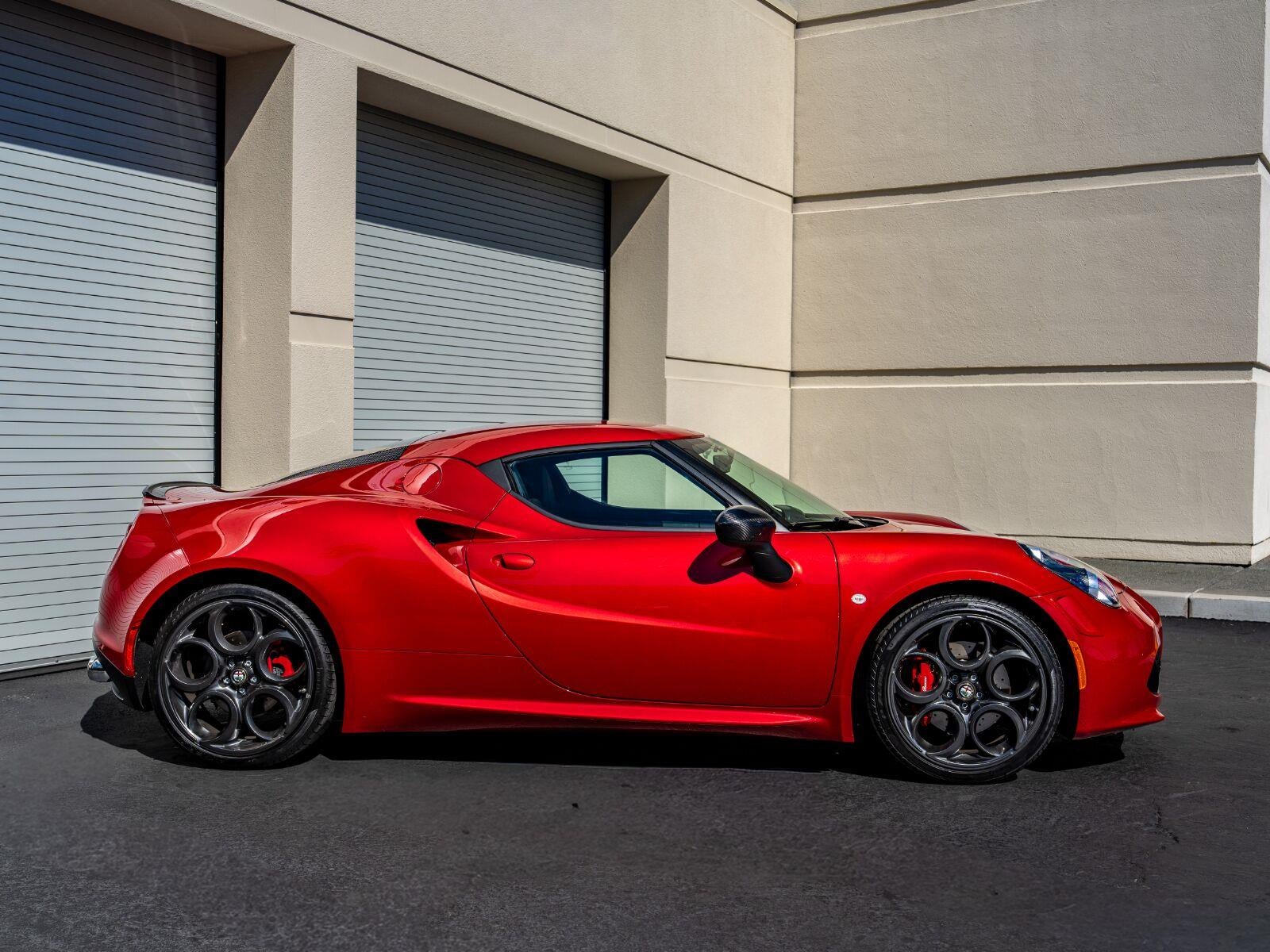 2015 Alfa Romeo 4C Launch Edition