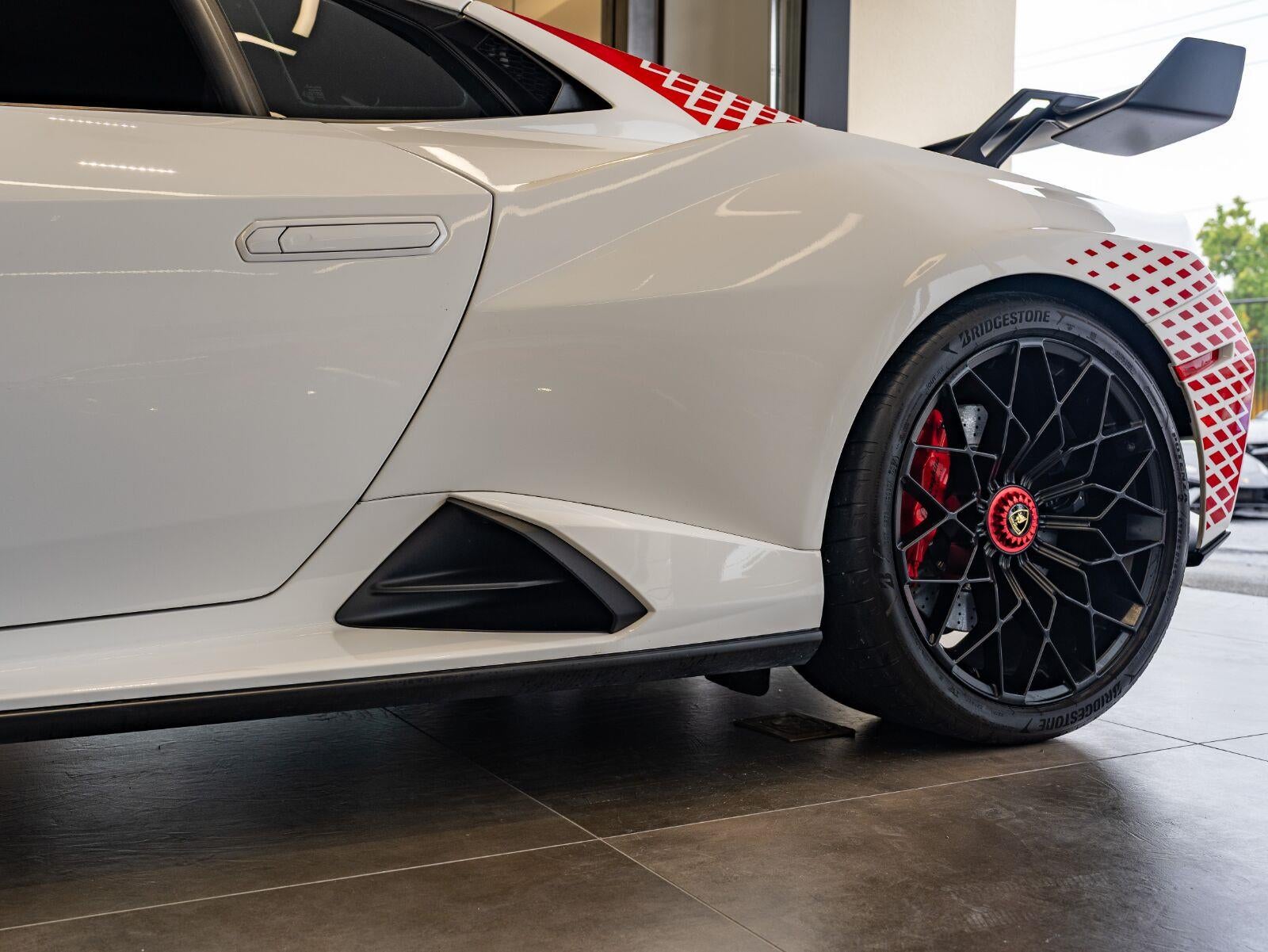 2022 Lamborghini Huracan Sto Coupe