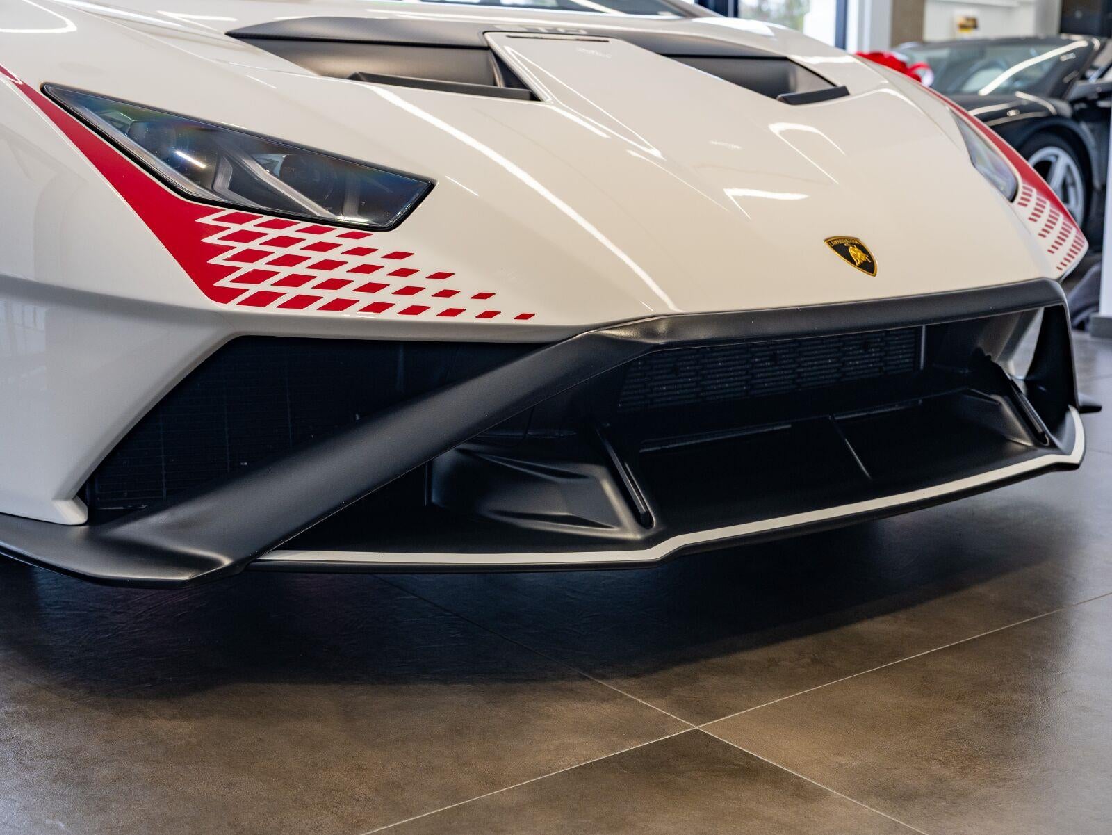 2022 Lamborghini Huracan Sto Coupe