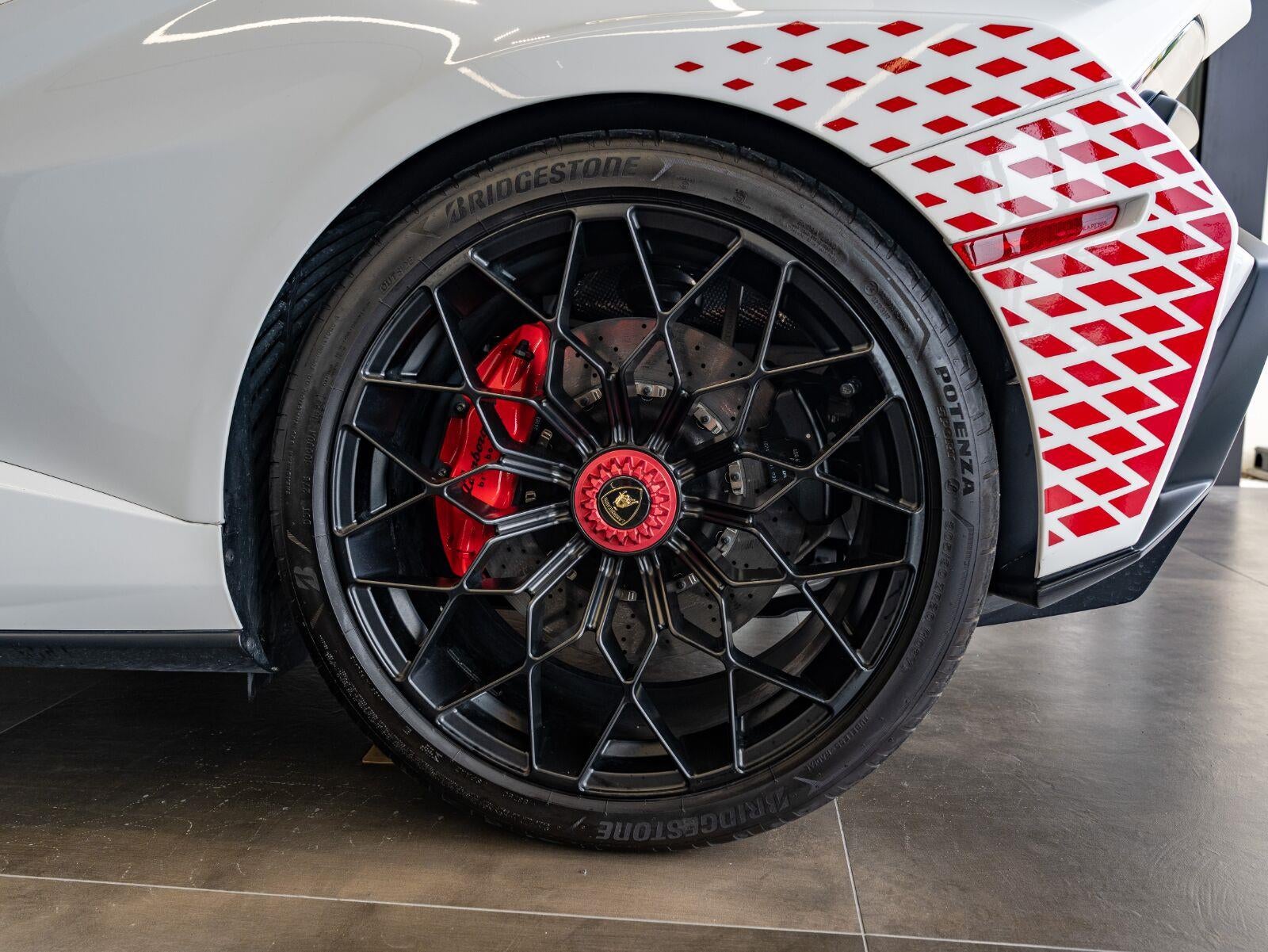 2022 Lamborghini Huracan Sto Coupe