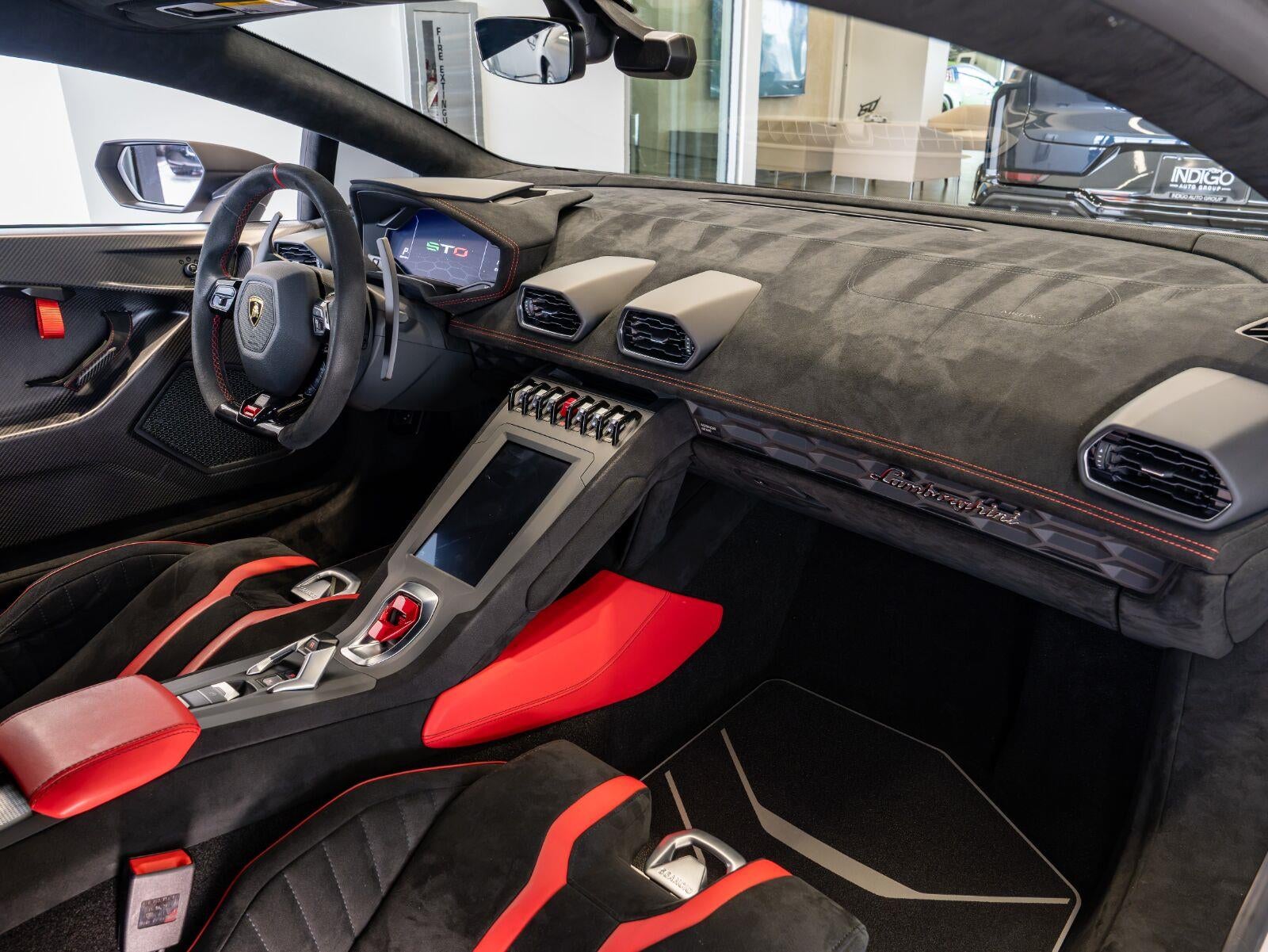 2022 Lamborghini Huracan Sto Coupe