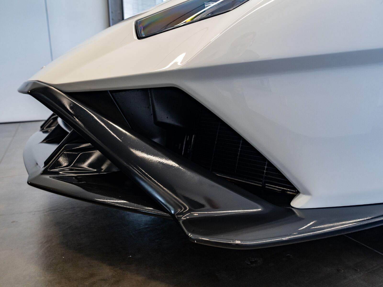 2024 Lamborghini Huracan STO Coupe