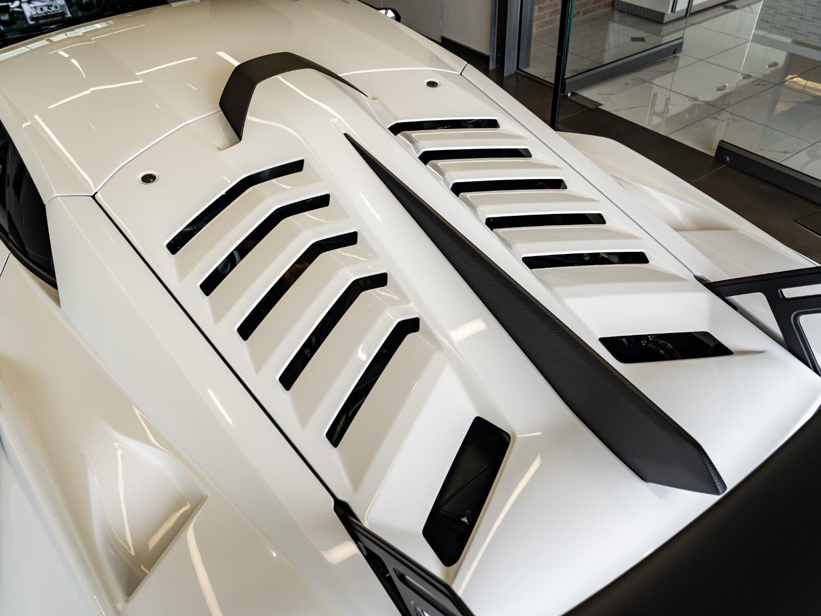 2024 Lamborghini Huracan STO Coupe