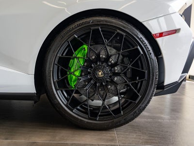 2024 Lamborghini Huracan STO Coupe