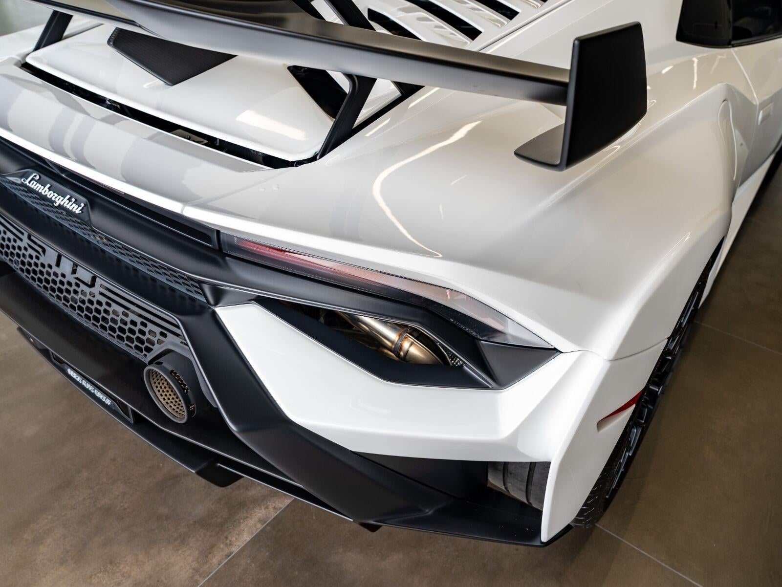 2024 Lamborghini Huracan STO Coupe