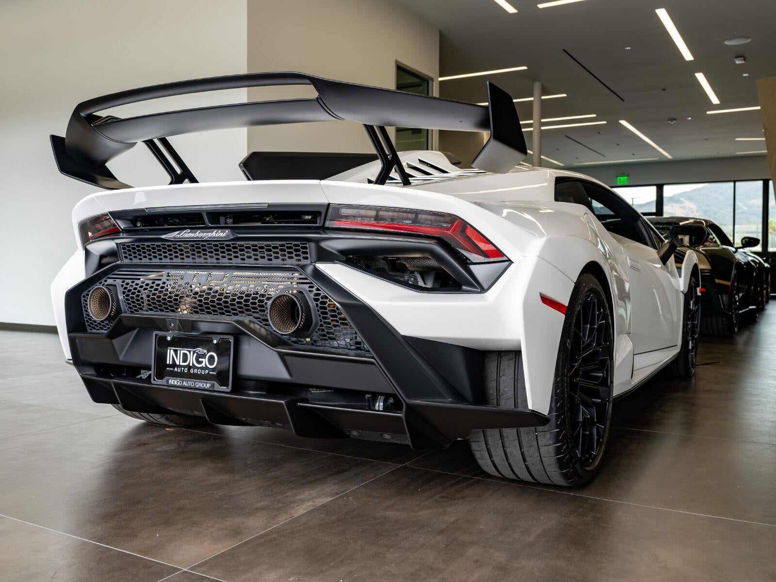 2024 Lamborghini Huracan STO Coupe