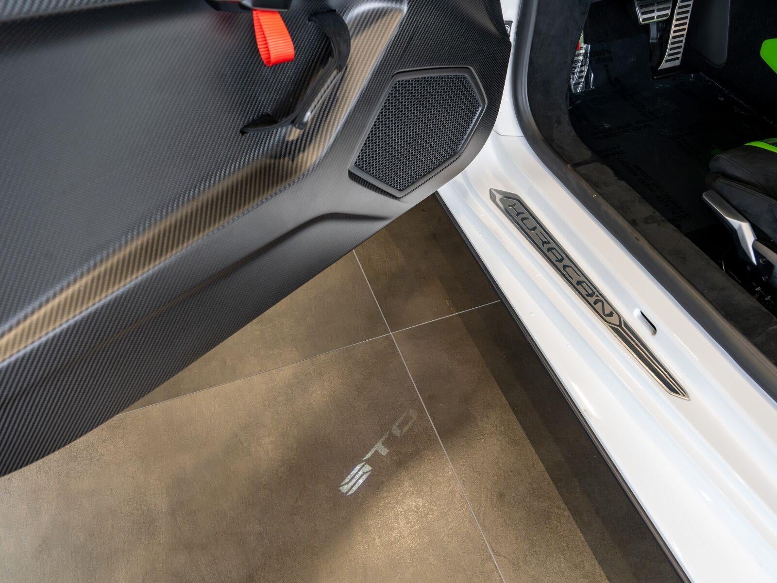 2024 Lamborghini Huracan STO Coupe