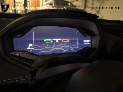 2024 Lamborghini Huracan STO STO
