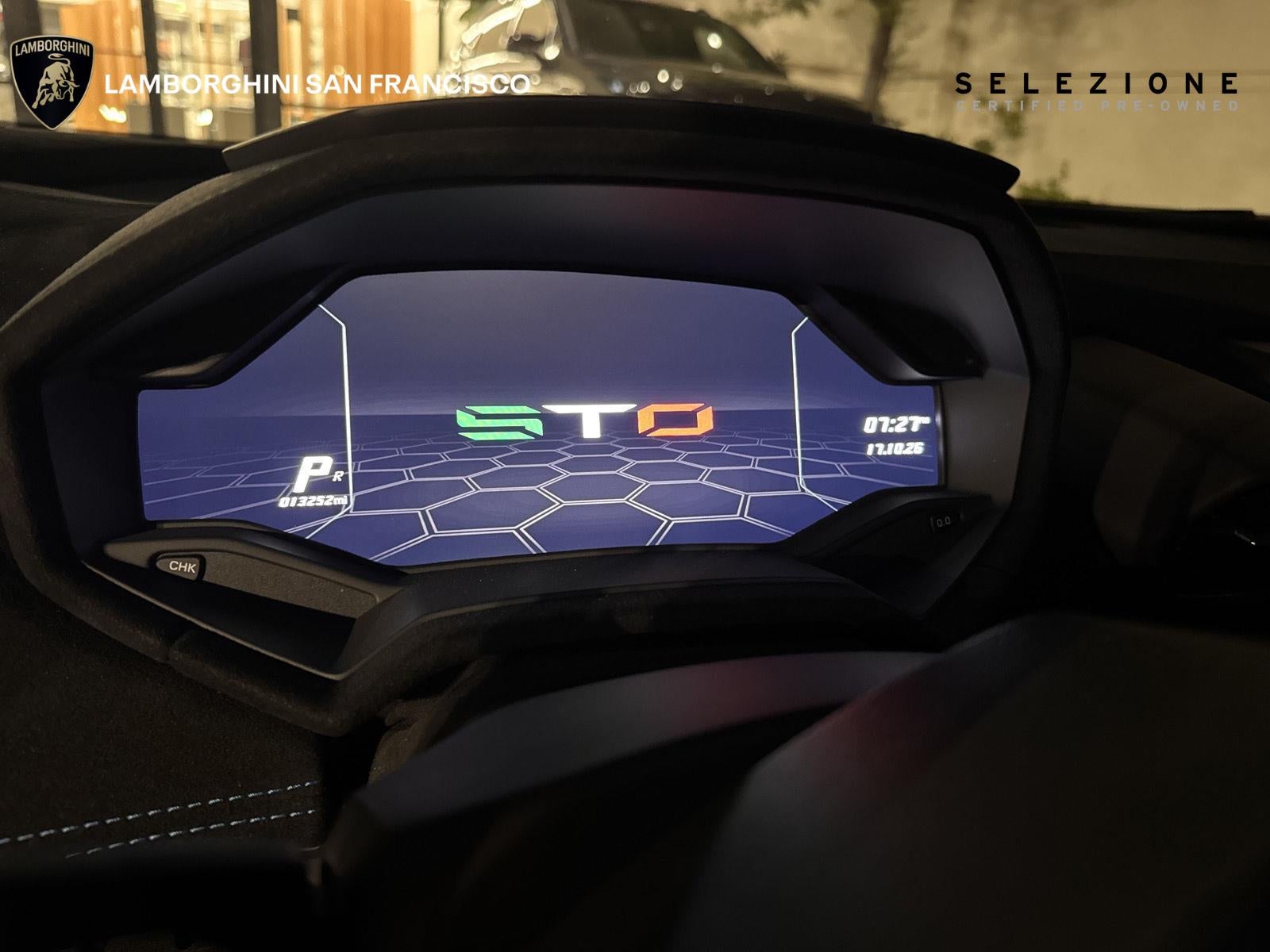 2024 Lamborghini Huracan STO STO