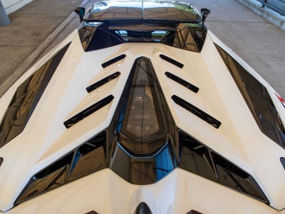 2020 Lamborghini Aventador SVJ
