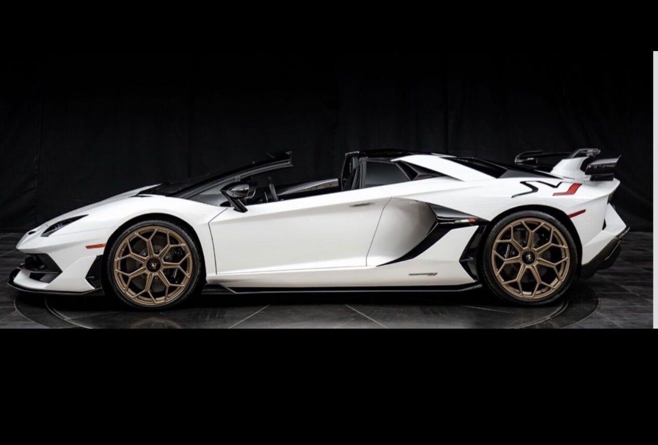 2020 Lamborghini Aventador SVJ