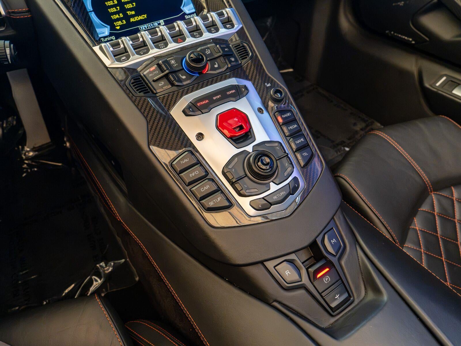 2016 Lamborghini Aventador LP 700-4 Roadster