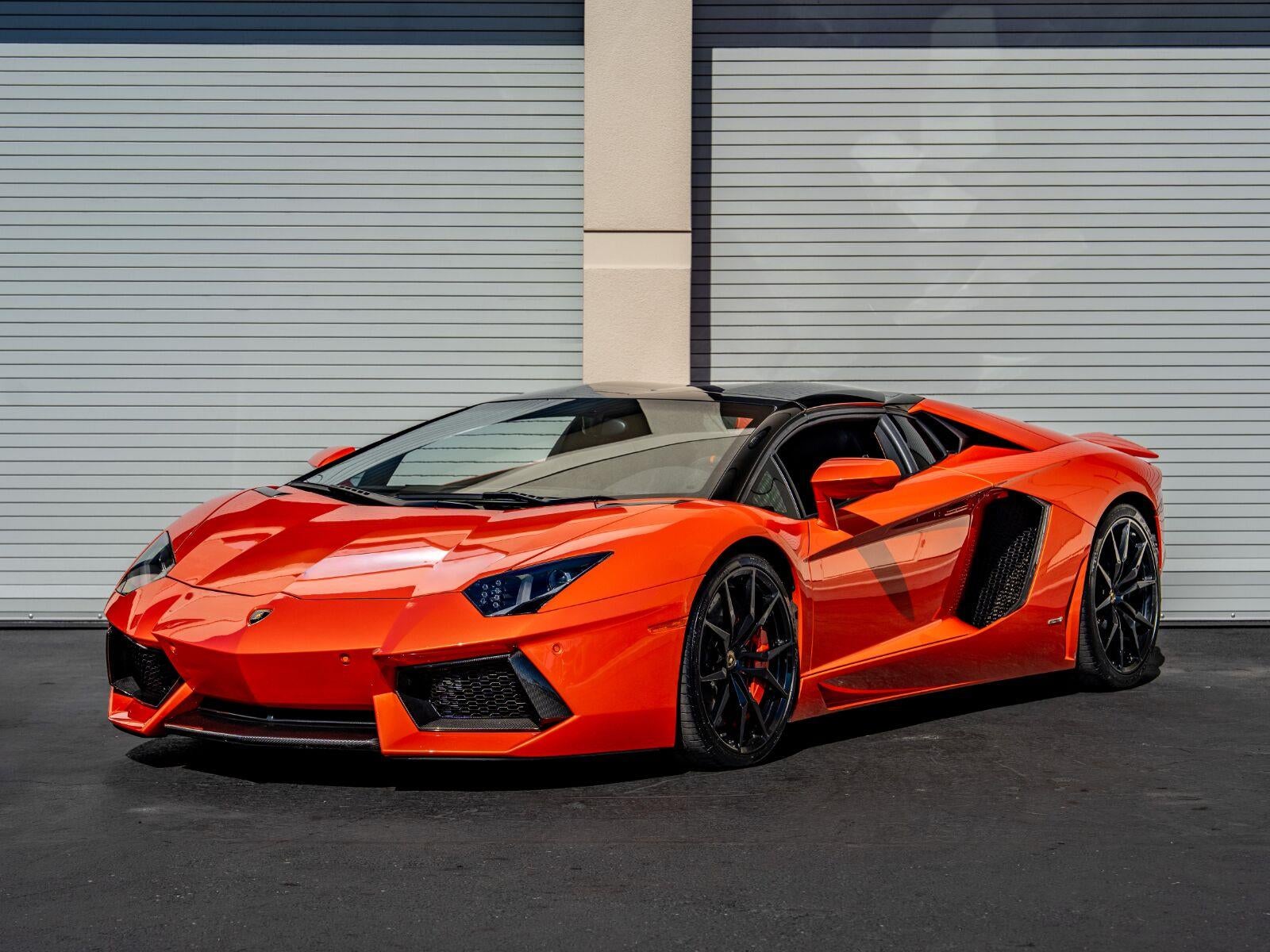 2016 Lamborghini Aventador LP 700-4 Roadster