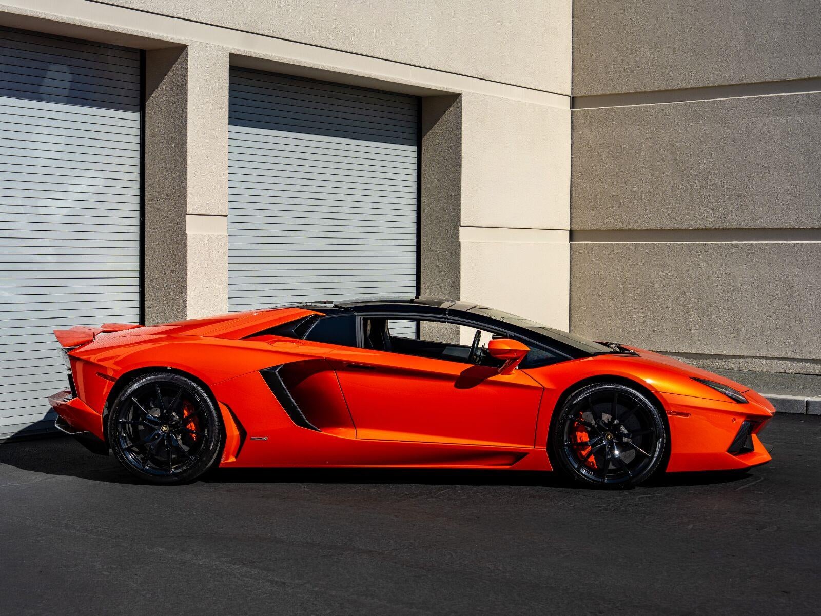 2016 Lamborghini Aventador LP 700-4 Roadster