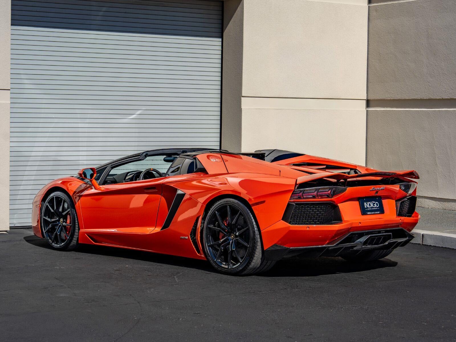 2016 Lamborghini Aventador LP 700-4 Roadster