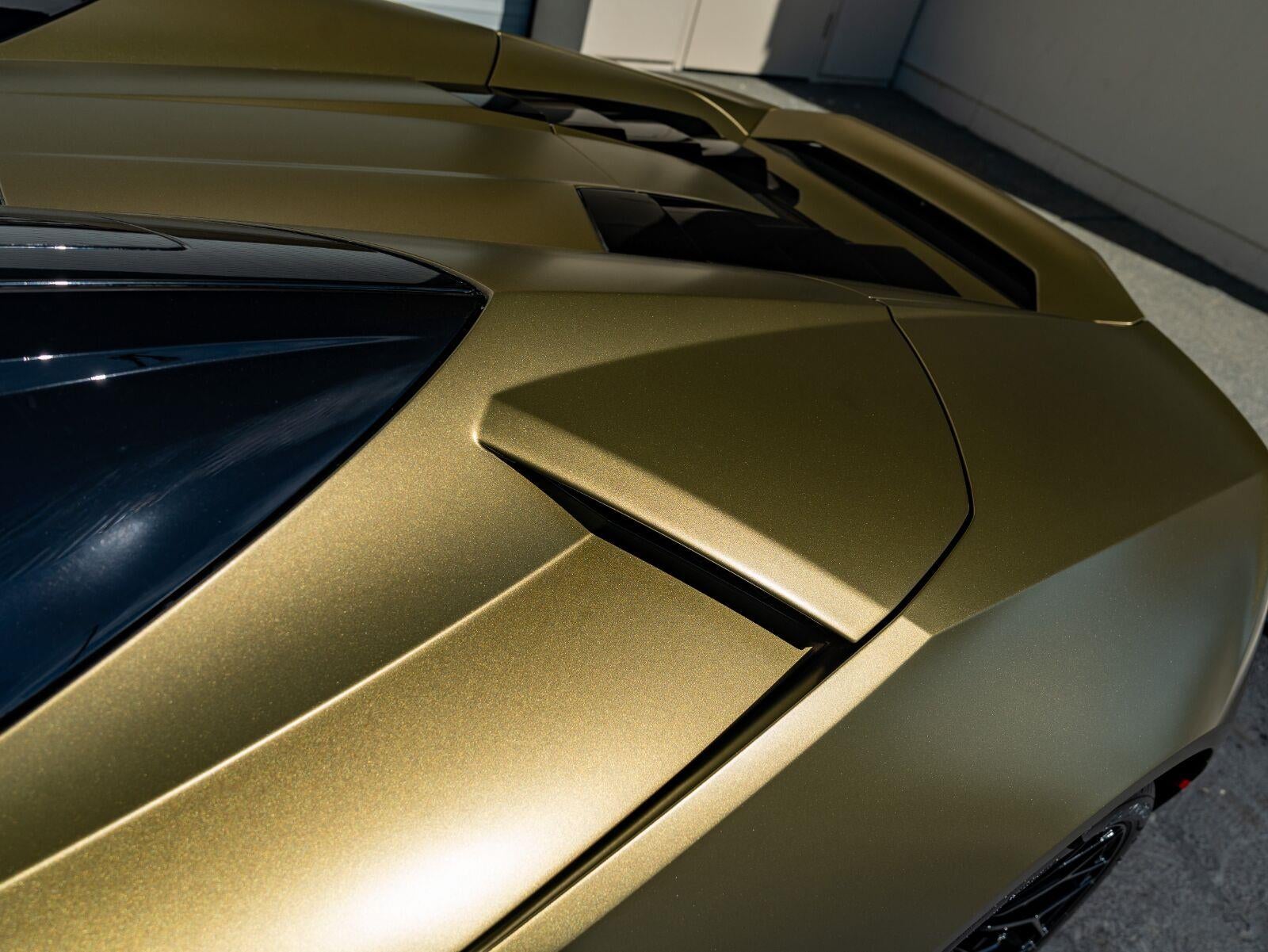 2023 Lamborghini Huracan Evo Spyder RWD