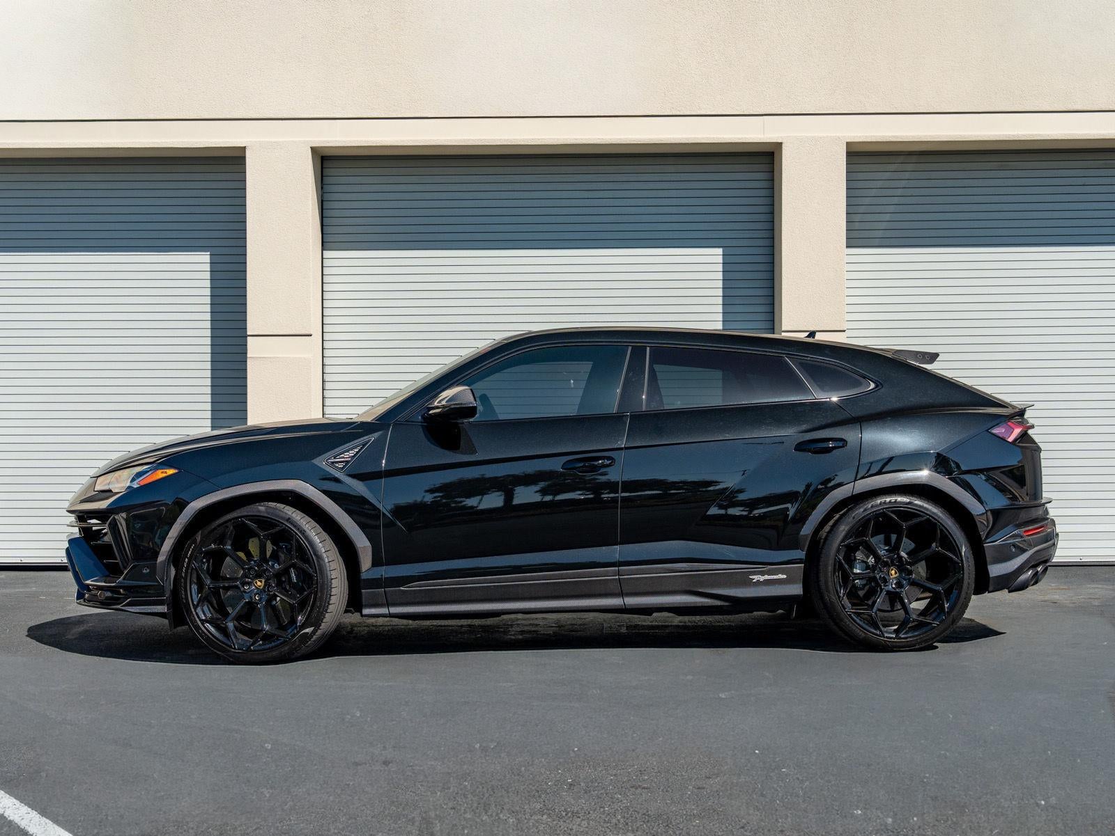 2024 Lamborghini Urus Performante