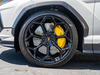 2024 Lamborghini Urus Performante