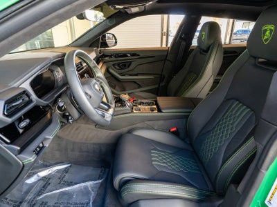 2025 Lamborghini Urus SE