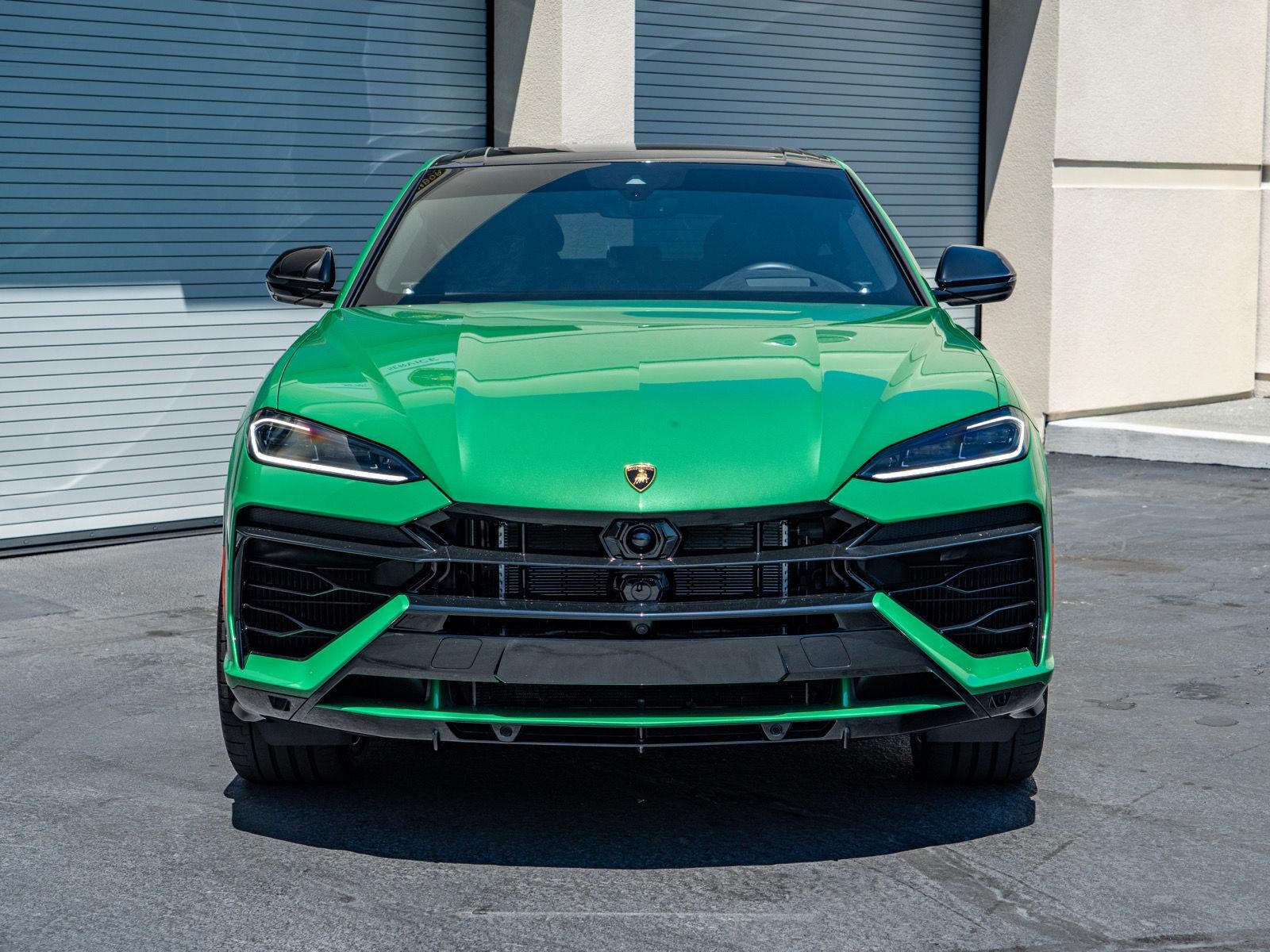 2025 Lamborghini Urus SE