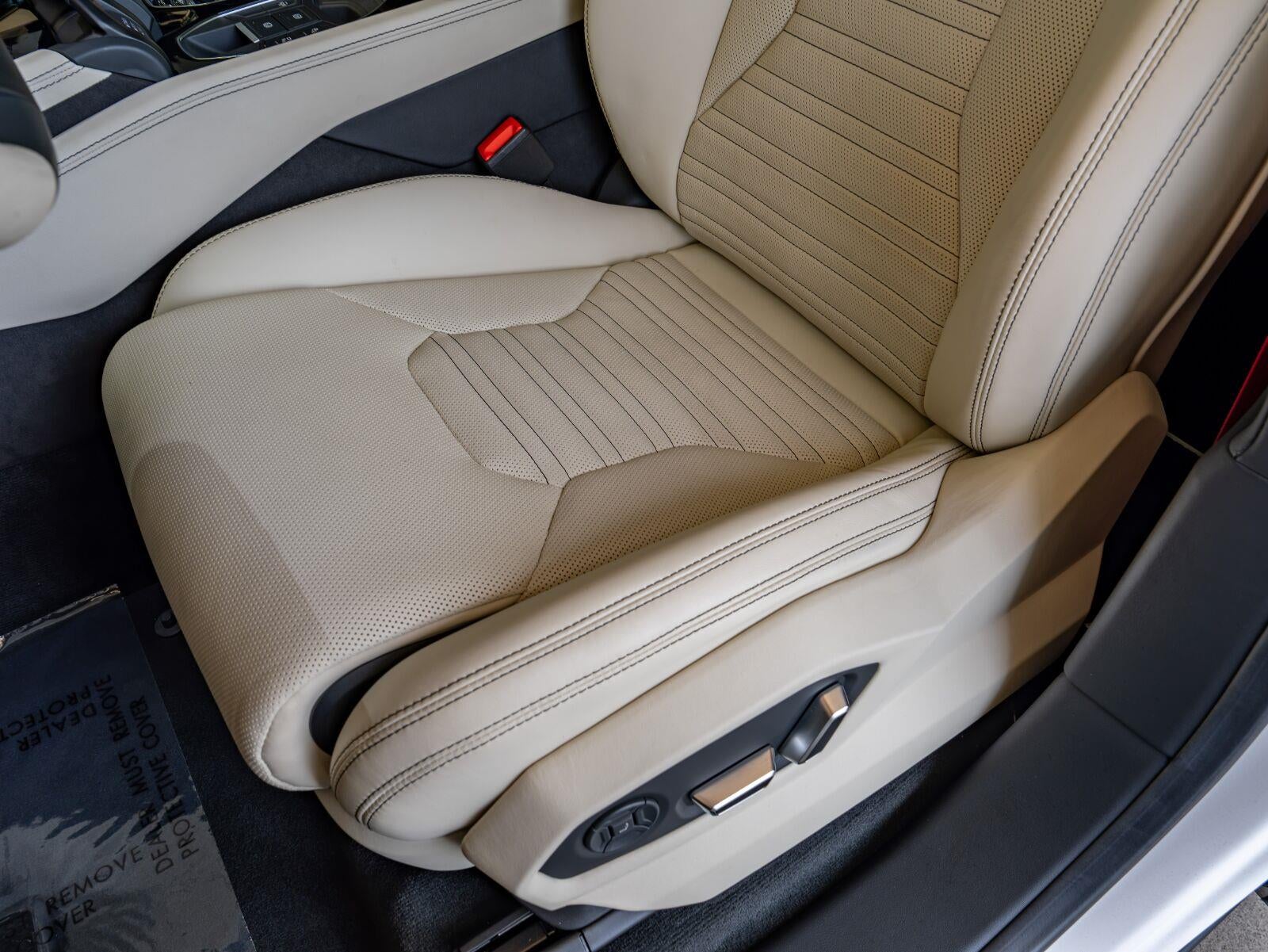 2025 Lamborghini Urus SE