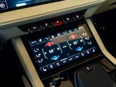 2025 Lamborghini Urus SE
