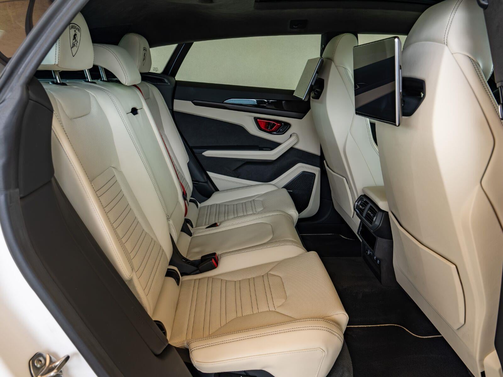 2025 Lamborghini Urus SE